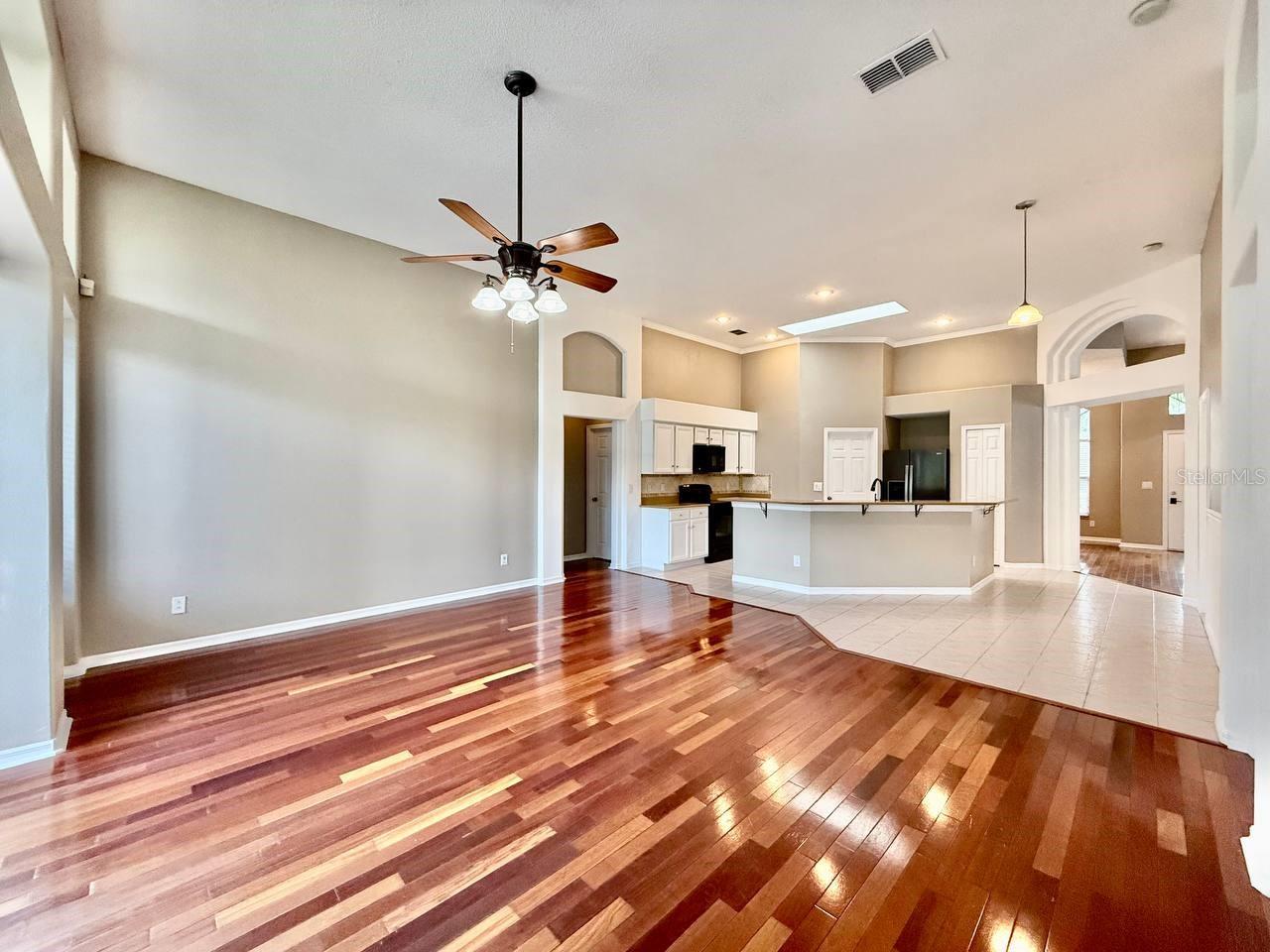 19021 WEATHERSTONE DR — photo 25