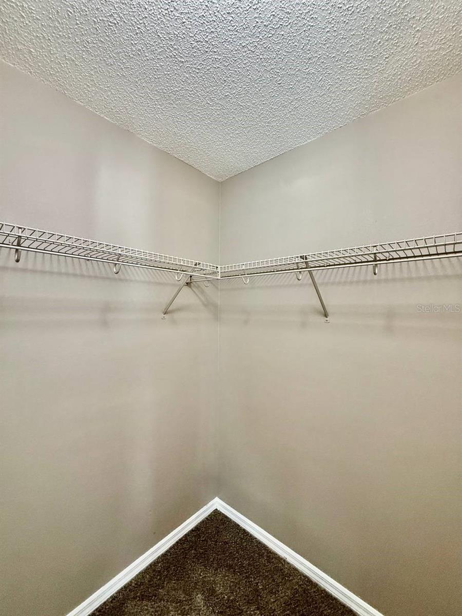 19021 WEATHERSTONE DR — photo 36