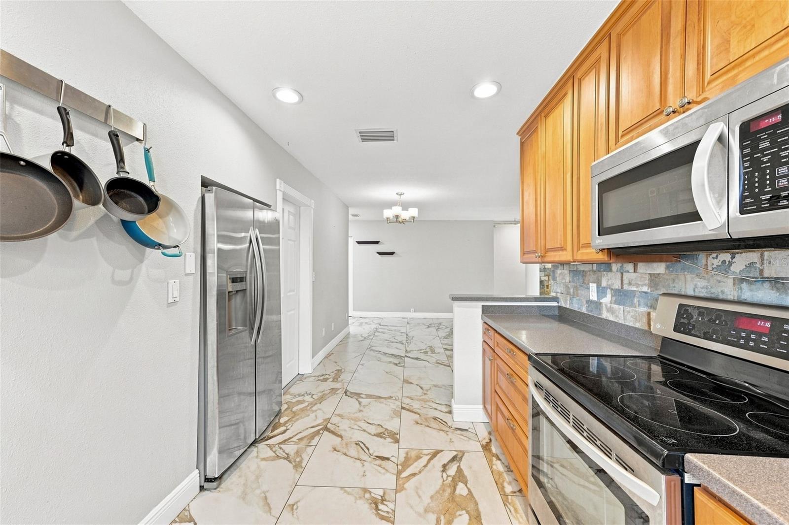 2520 FAWN CT — photo 27