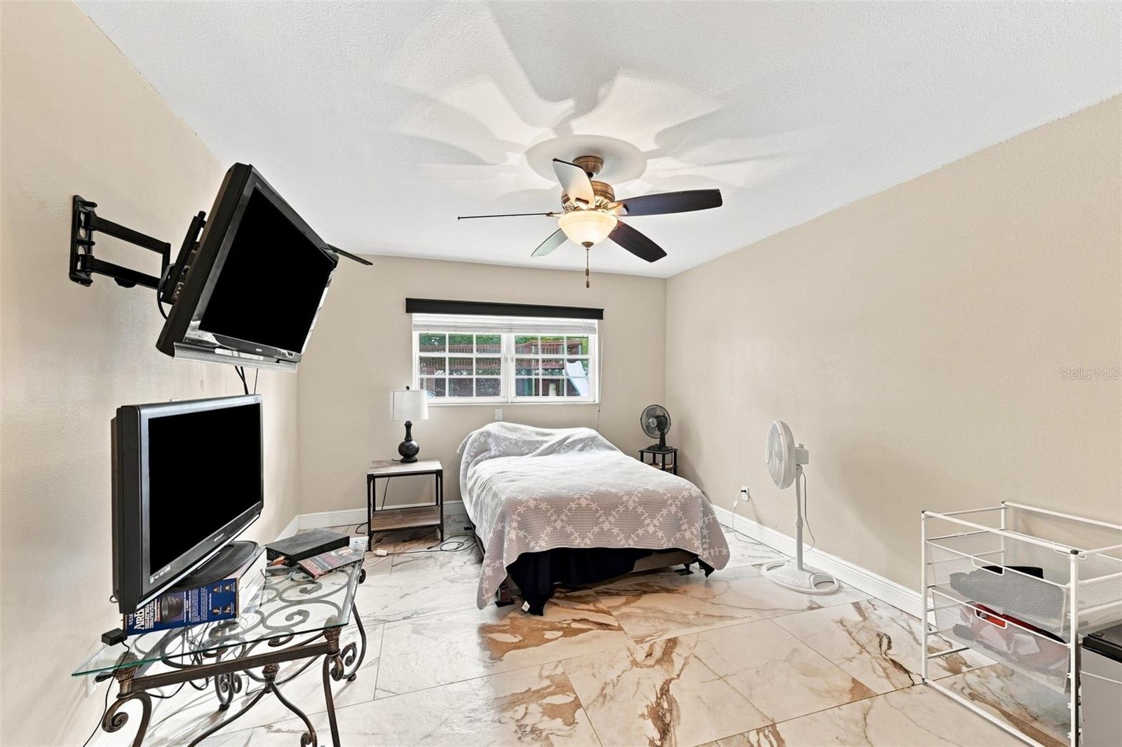2520 FAWN CT — photo 44