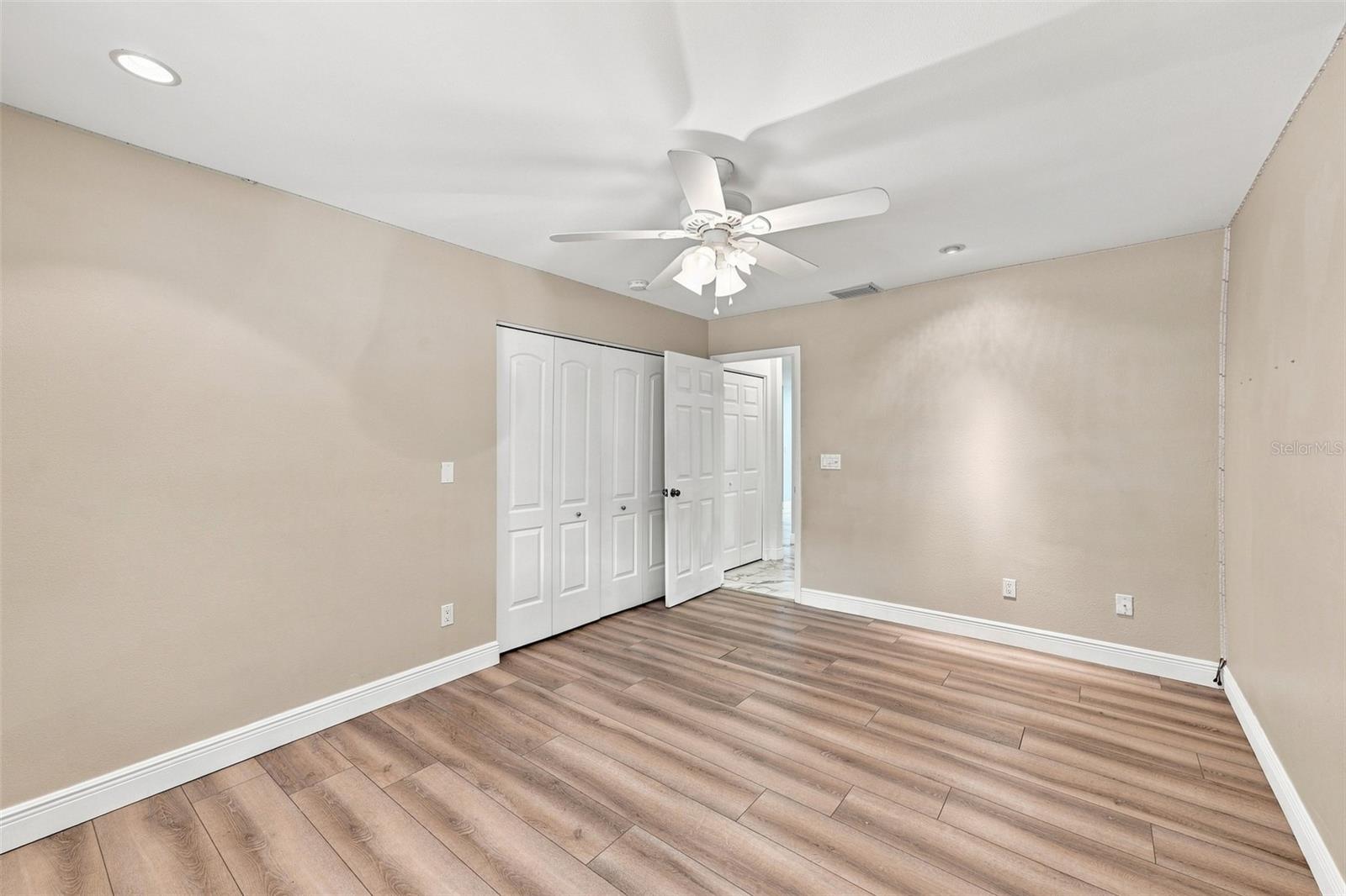 2520 FAWN CT — photo 37