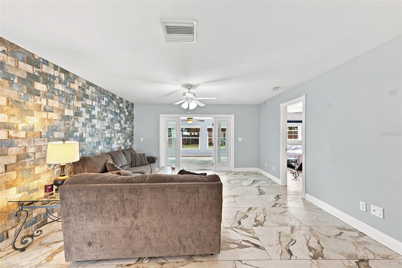 2520 FAWN CT — photo 22