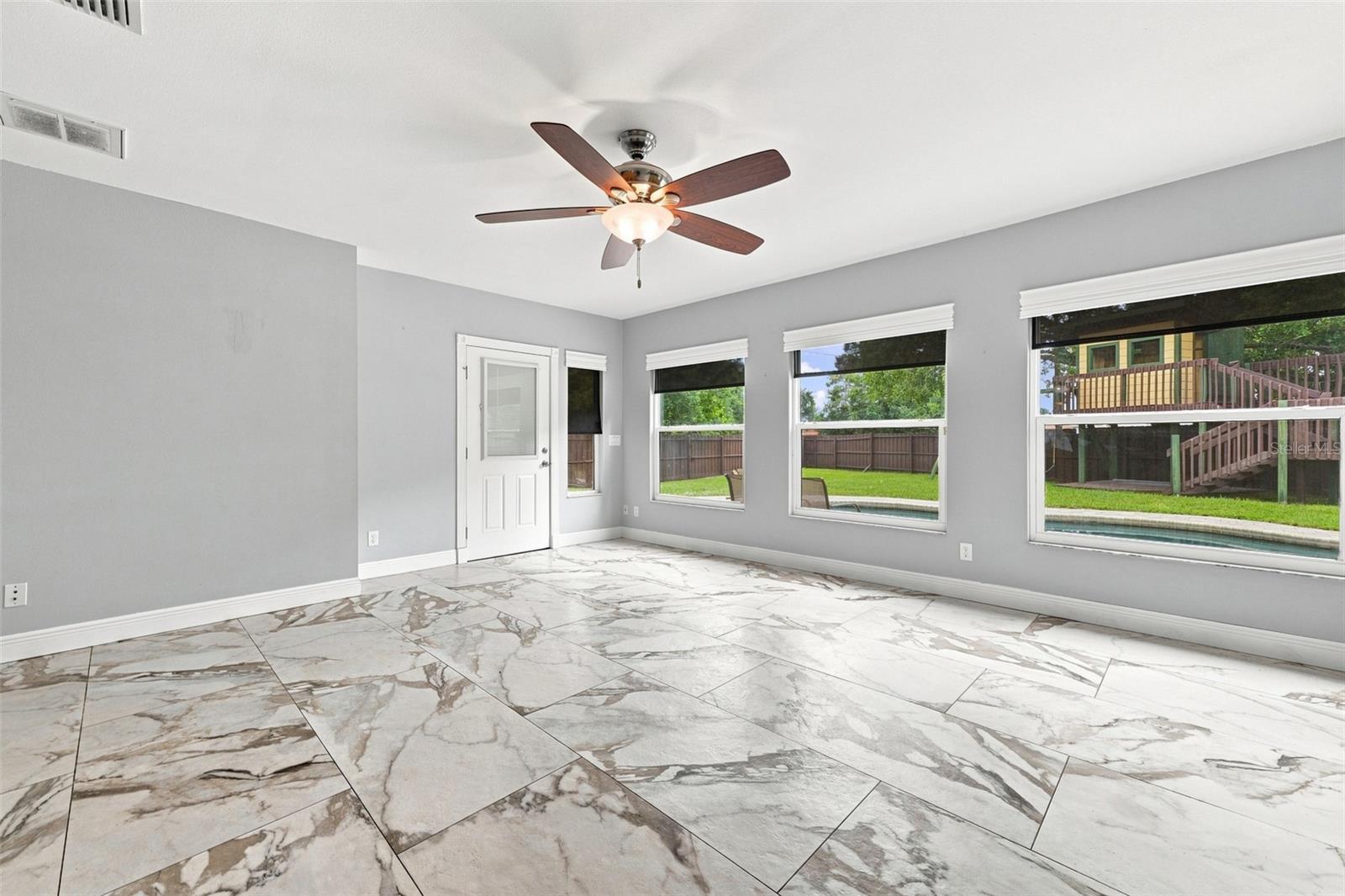 2520 FAWN CT — photo 30