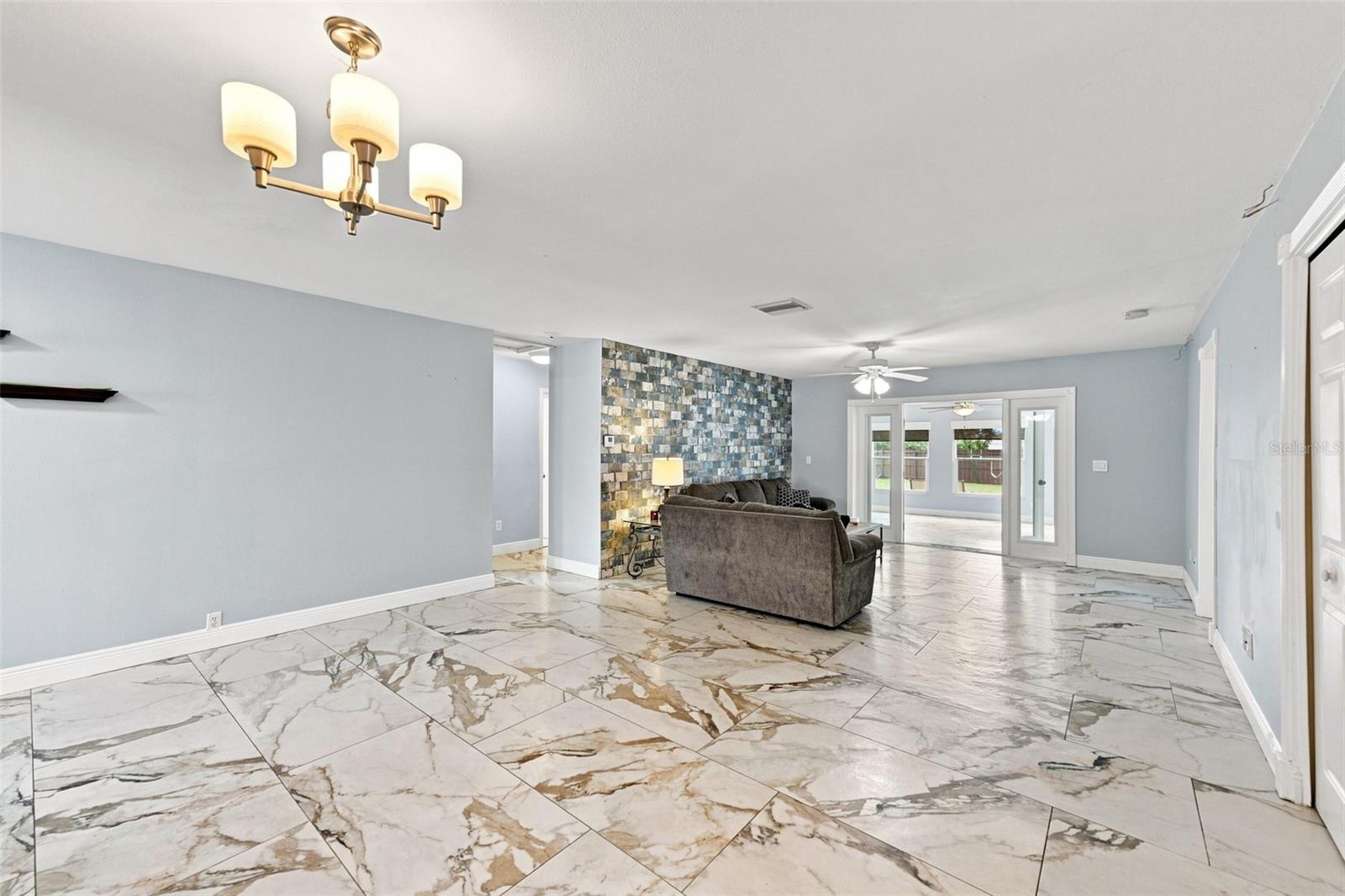 2520 FAWN CT — photo 16