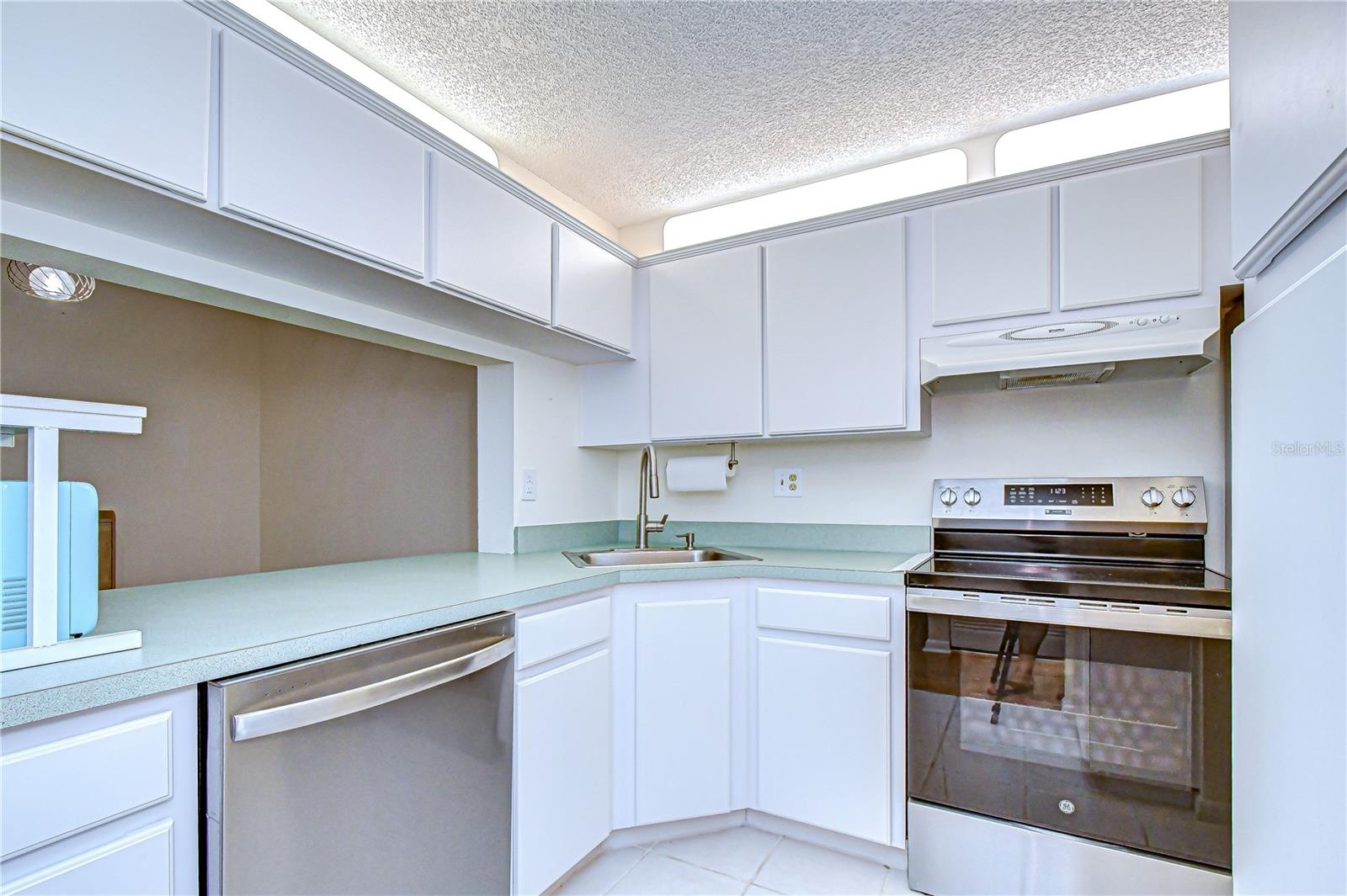 3161 LAKE PINE WAY S #F3 — photo 16