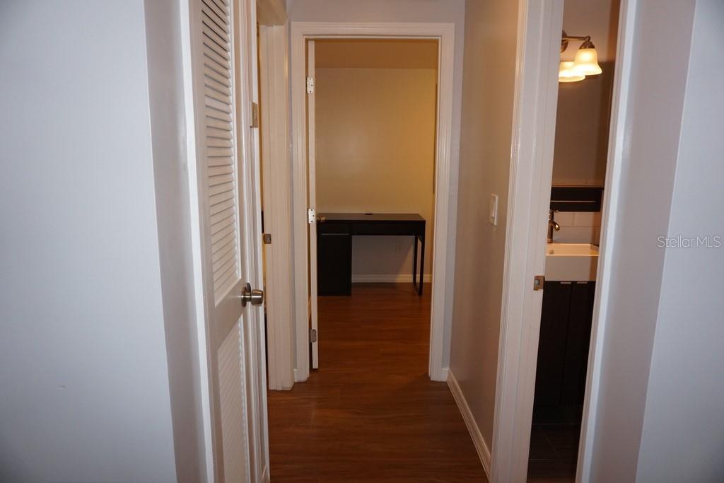 1250 46TH ST — photo 15