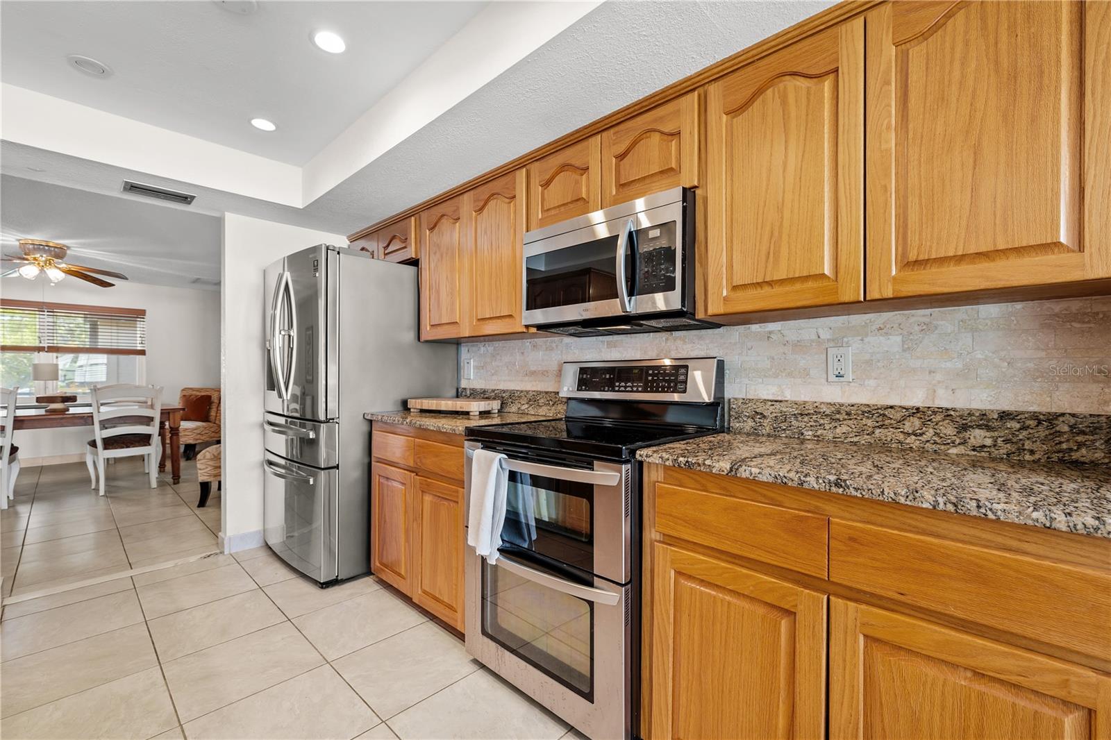 390 MERAVAN CT — photo 18