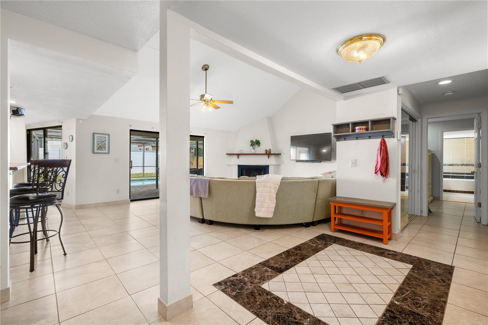 390 MERAVAN CT — photo 15