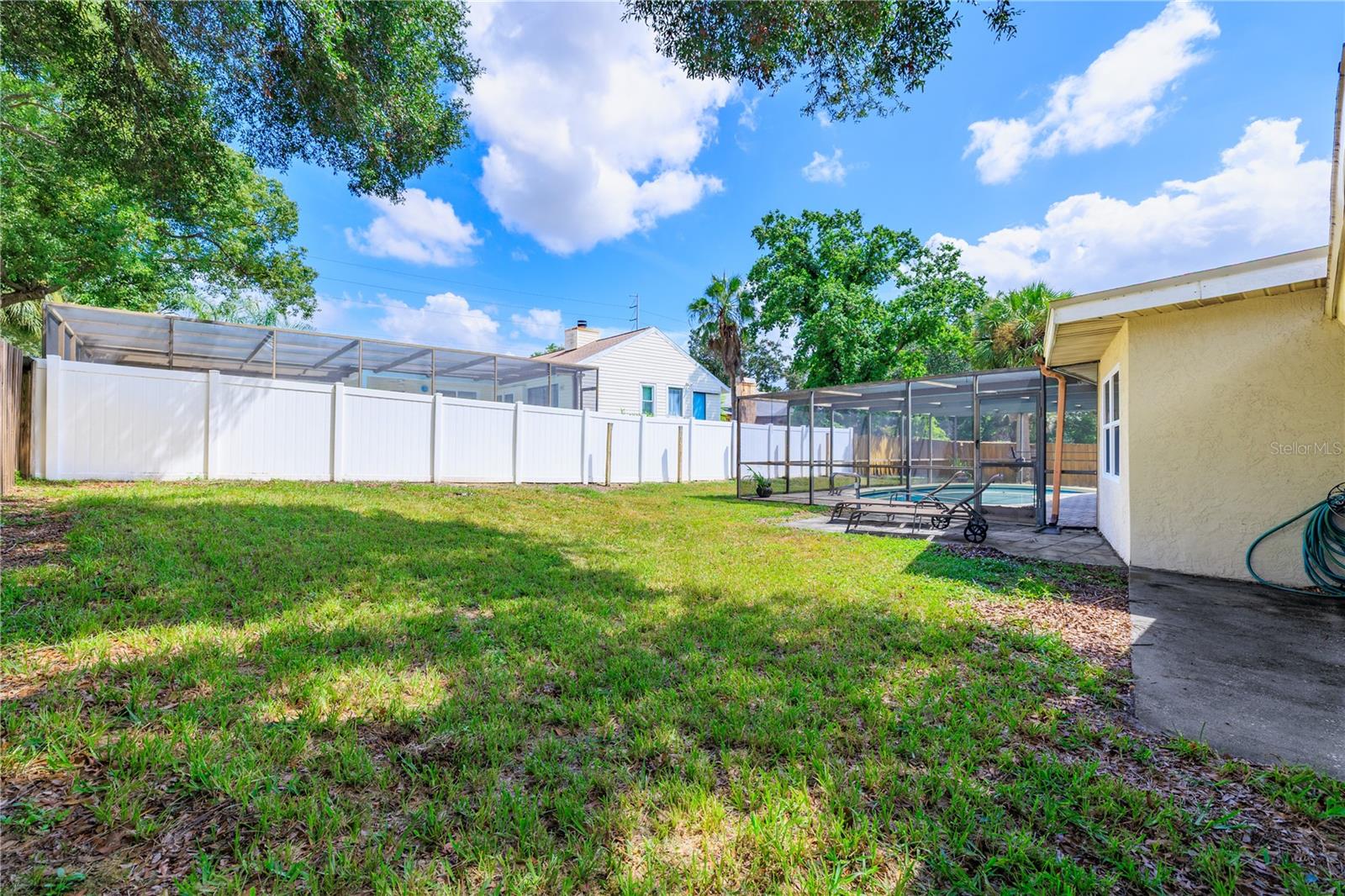 390 MERAVAN CT — photo 51