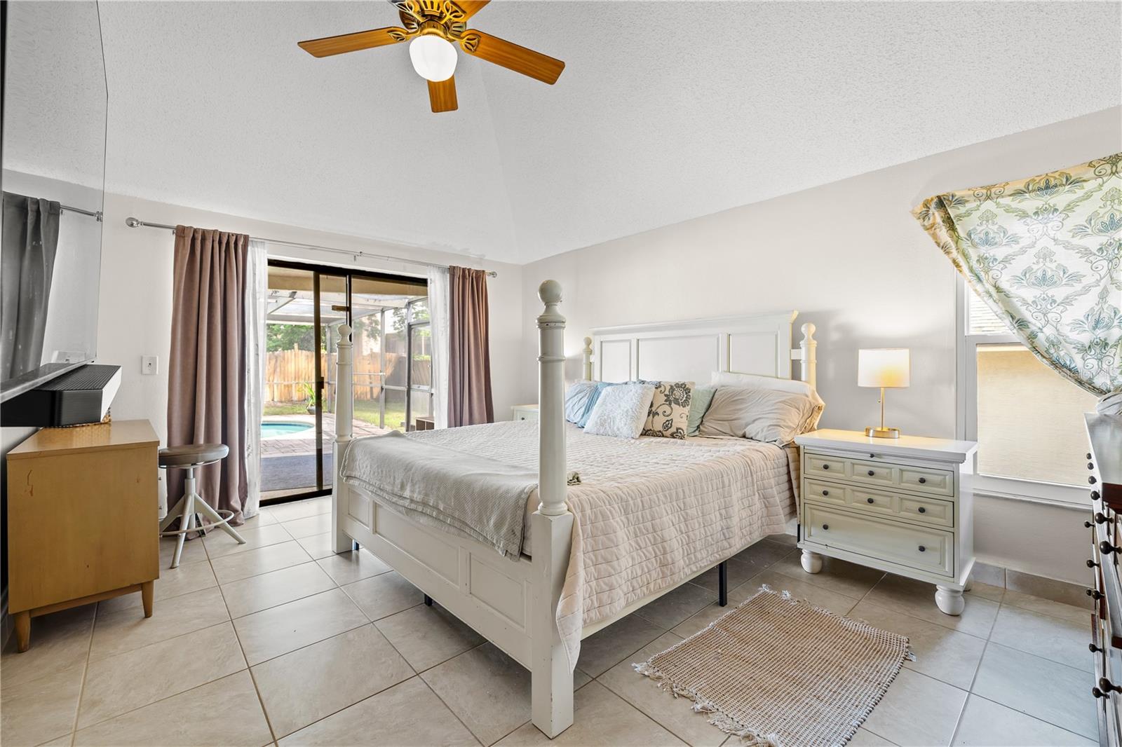 390 MERAVAN CT — photo 36