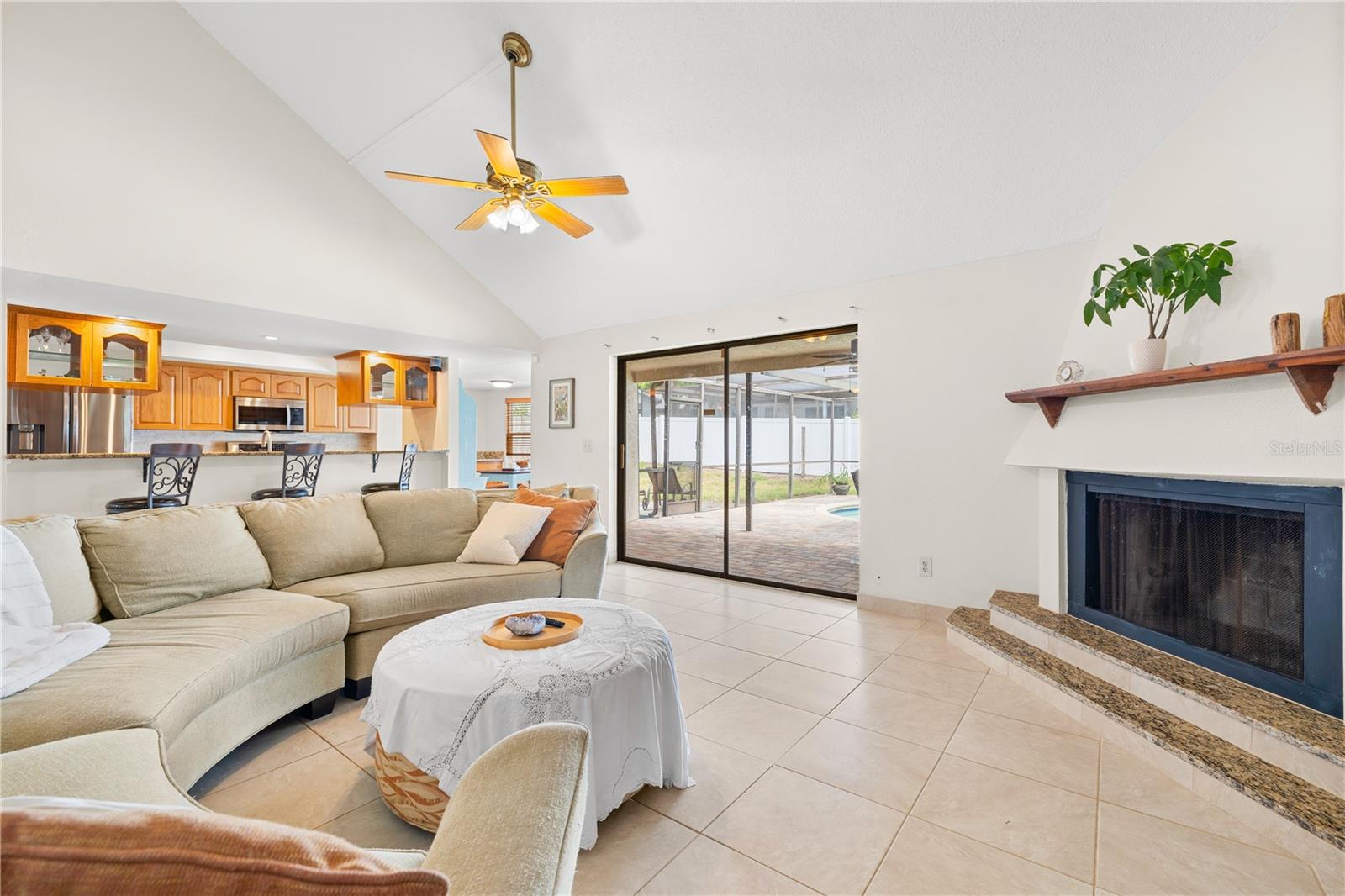 390 MERAVAN CT — photo 13