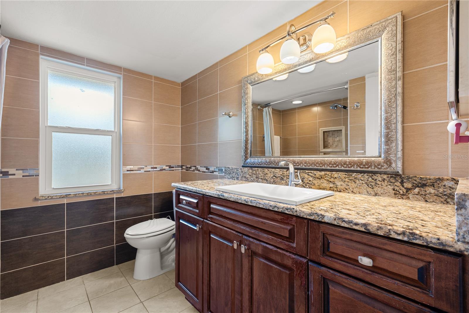 390 MERAVAN CT — photo 30