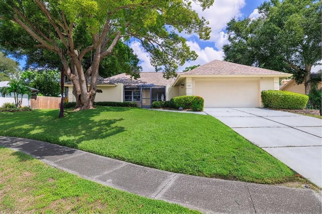 390 MERAVAN CT — photo 2