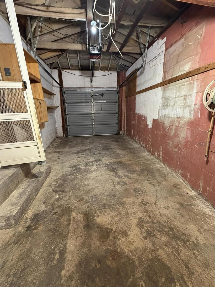 2217 MALLORY AVE — photo 30