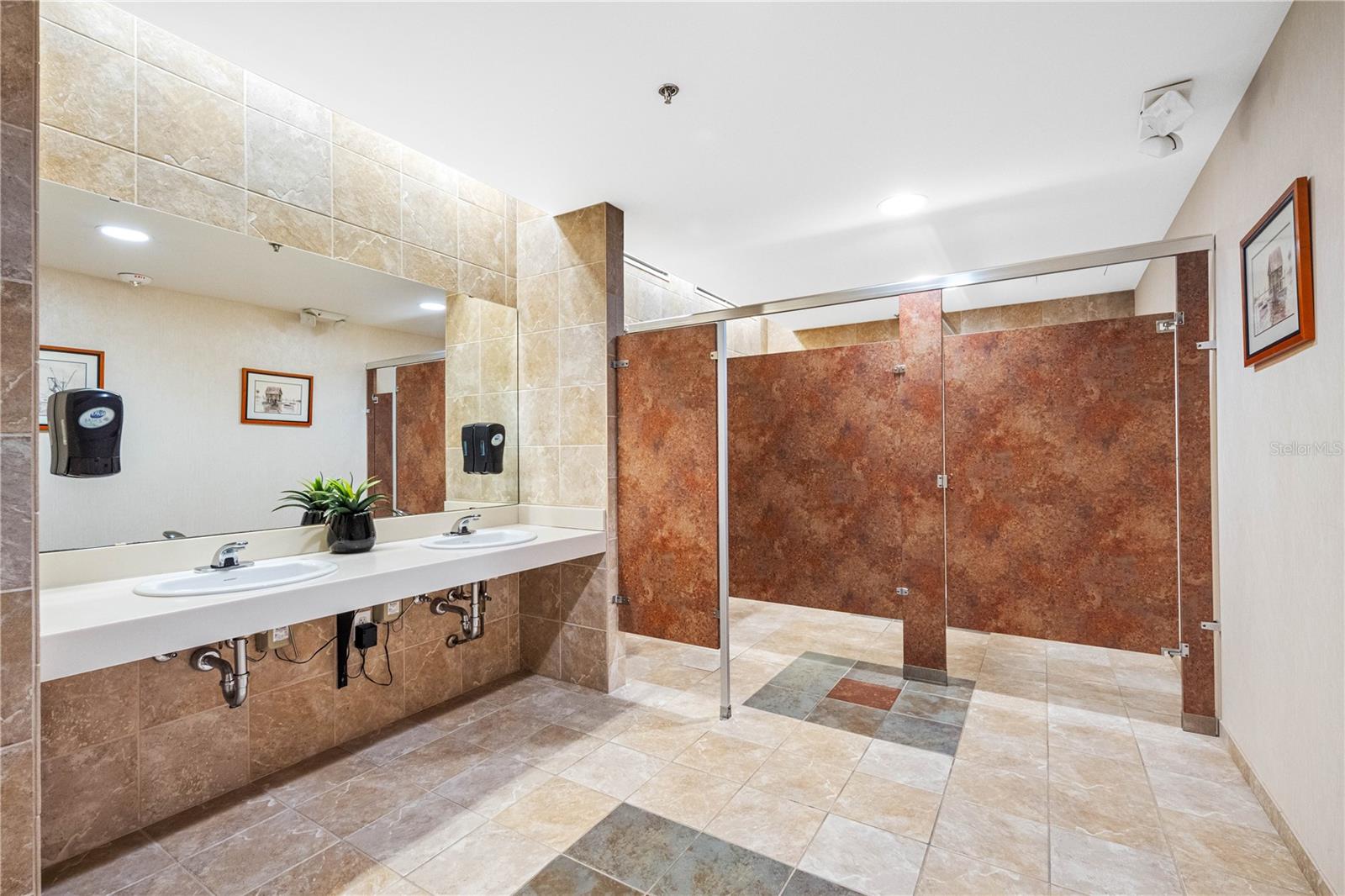6801 E HILLSBOROUGH AVE #Suite B — photo 42