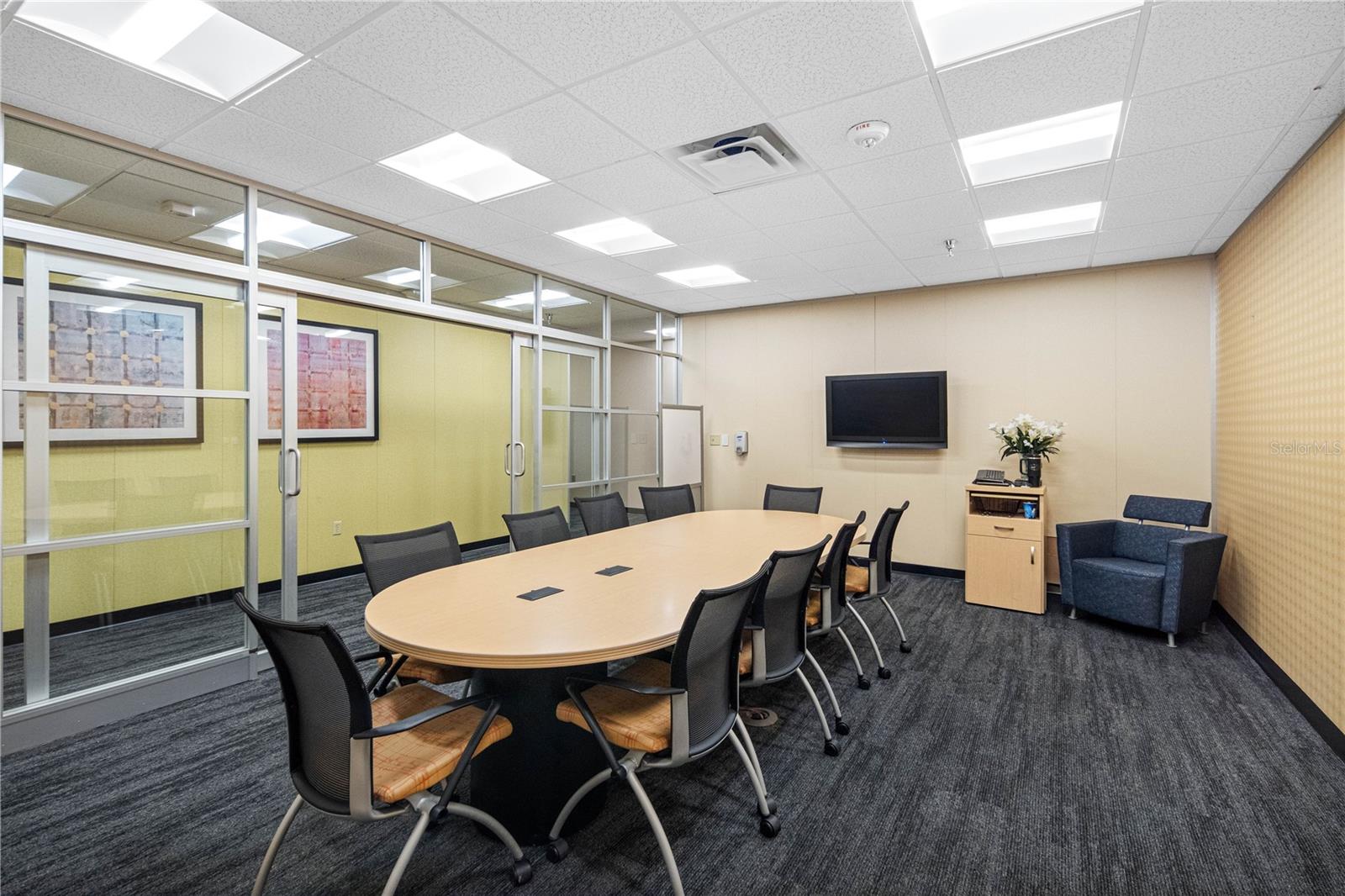 6801 E HILLSBOROUGH AVE #Suite B — photo 33