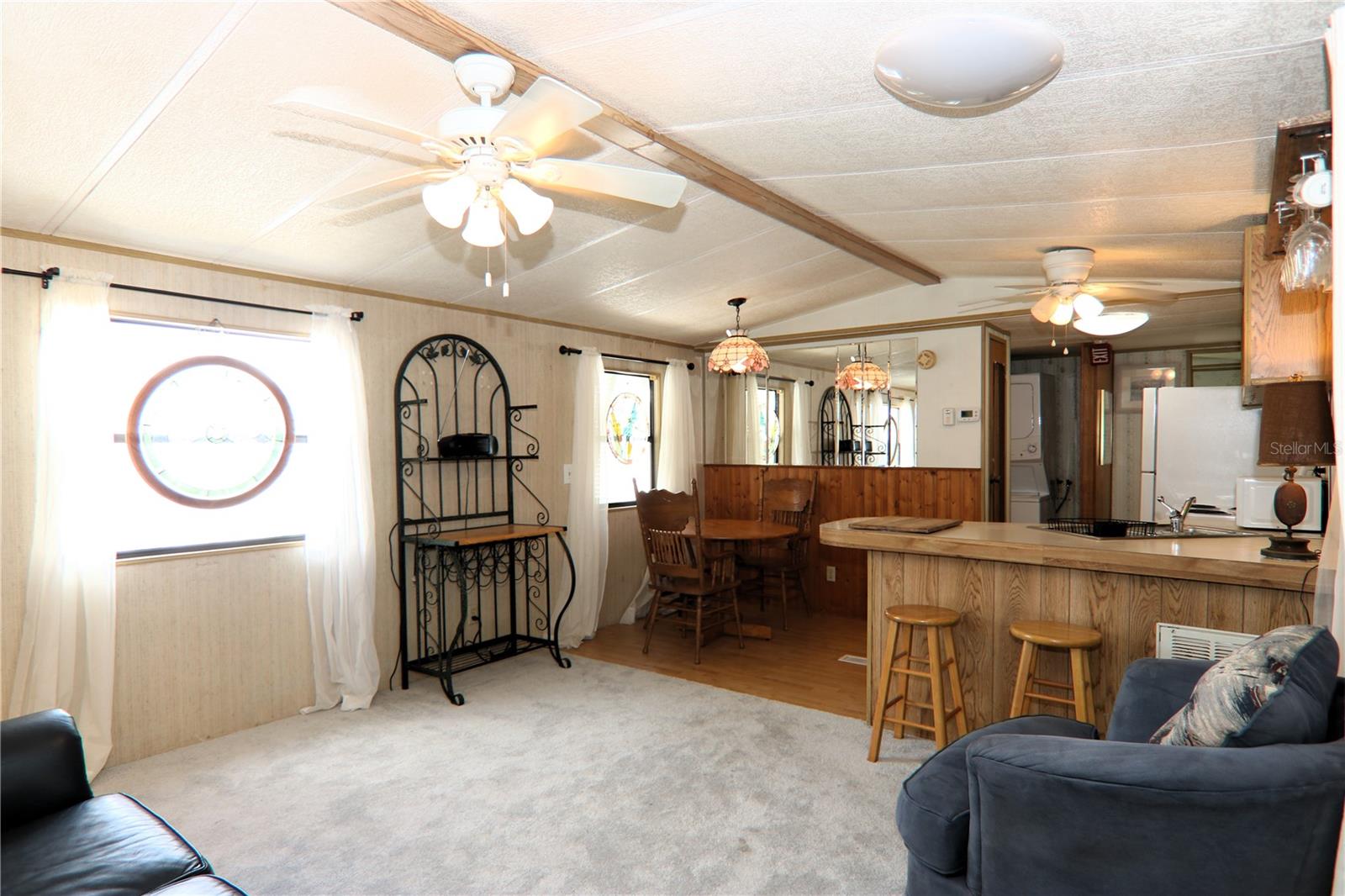 118 N STARBOARD DR — photo 2