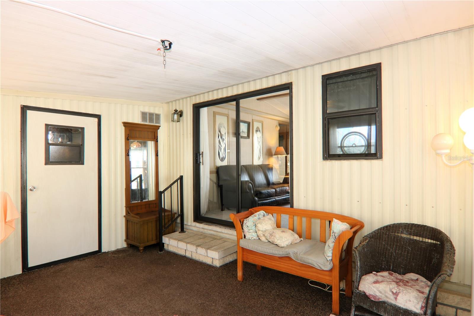 118 N STARBOARD DR — photo 20