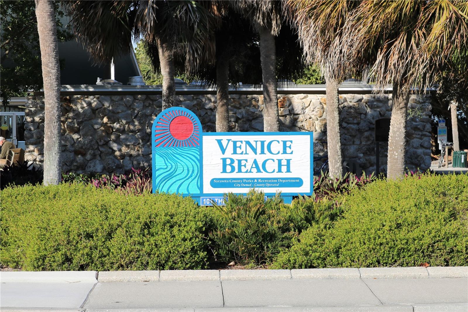 118 N STARBOARD DR — photo 31