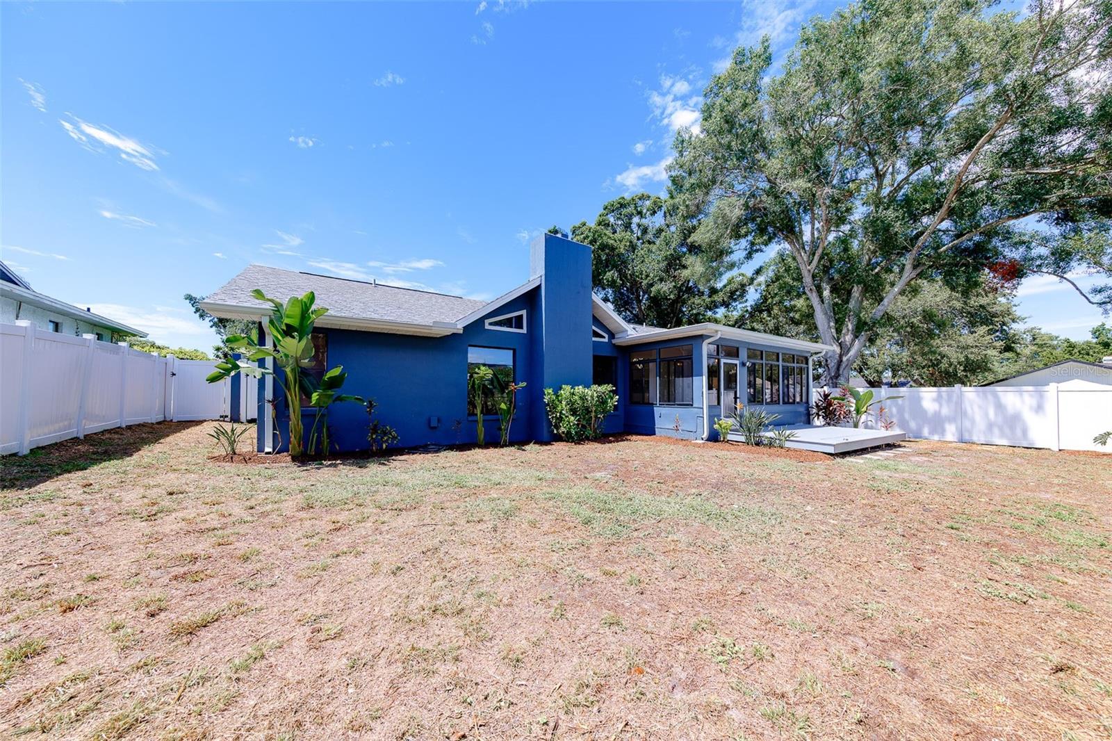 2709 WINDING WAY — photo 39