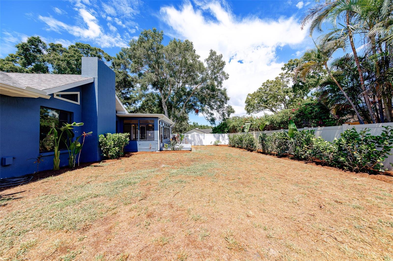 2709 WINDING WAY — photo 40