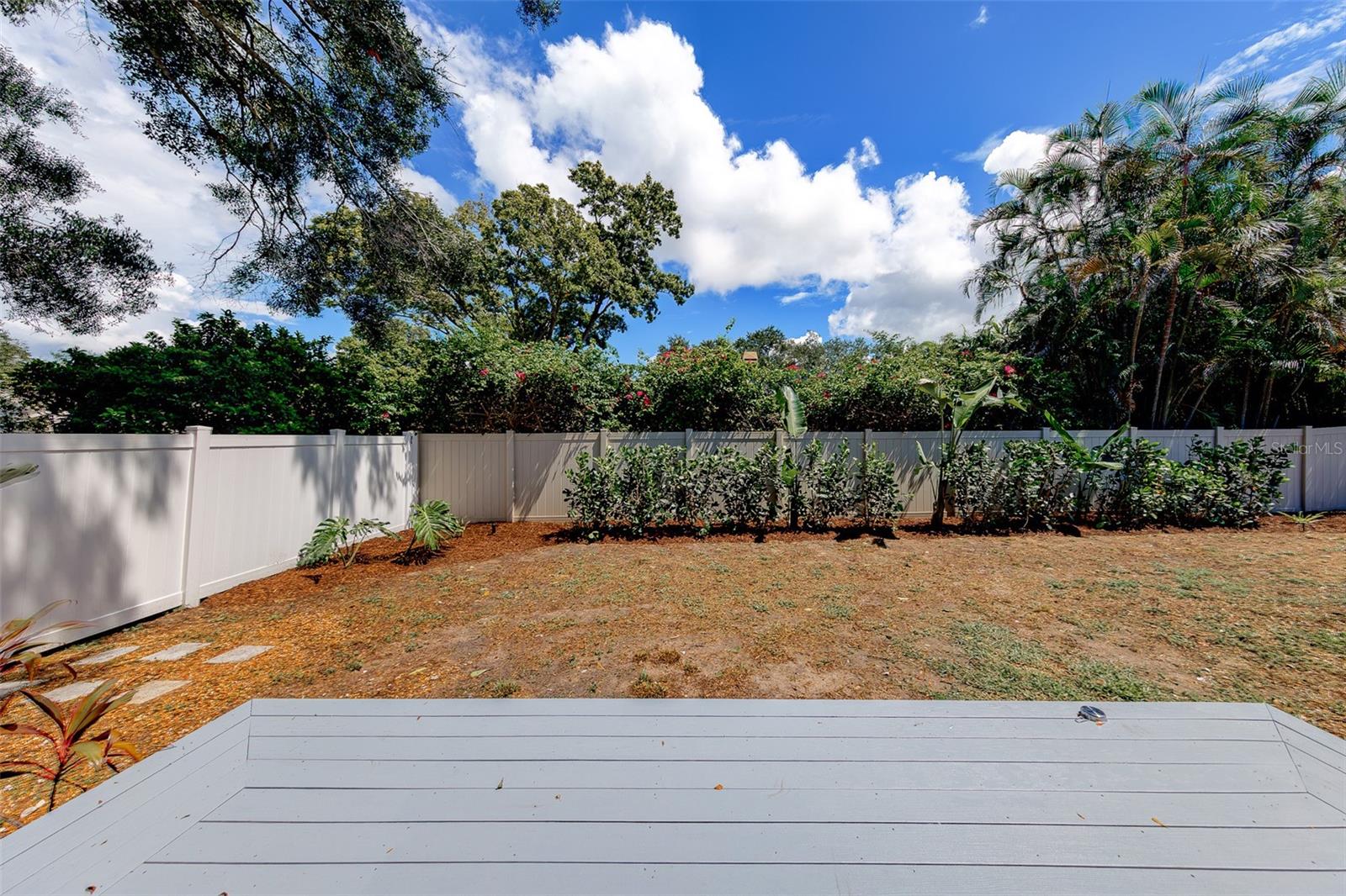 2709 WINDING WAY — photo 38