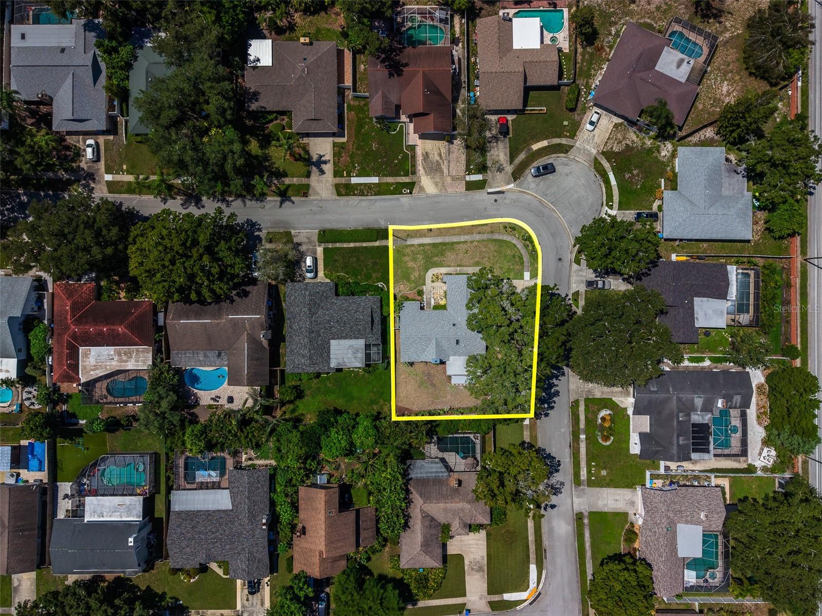 2709 WINDING WAY — photo 42