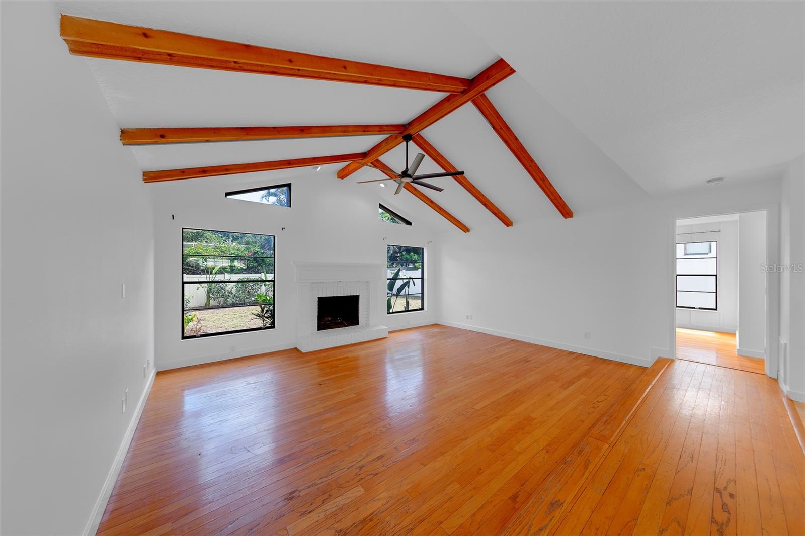2709 WINDING WAY — photo 8