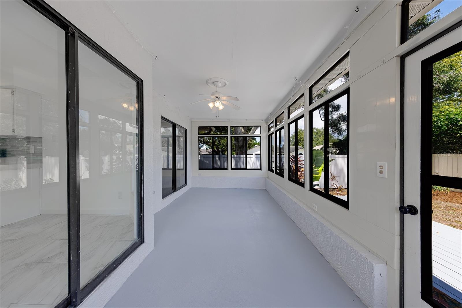 2709 WINDING WAY — photo 36