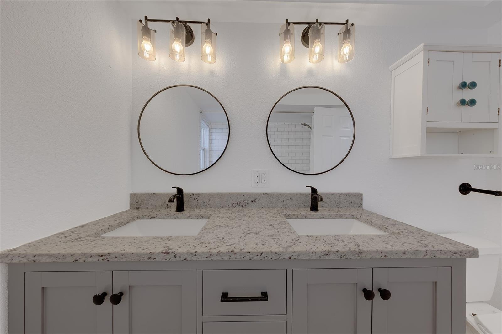 2709 WINDING WAY — photo 29