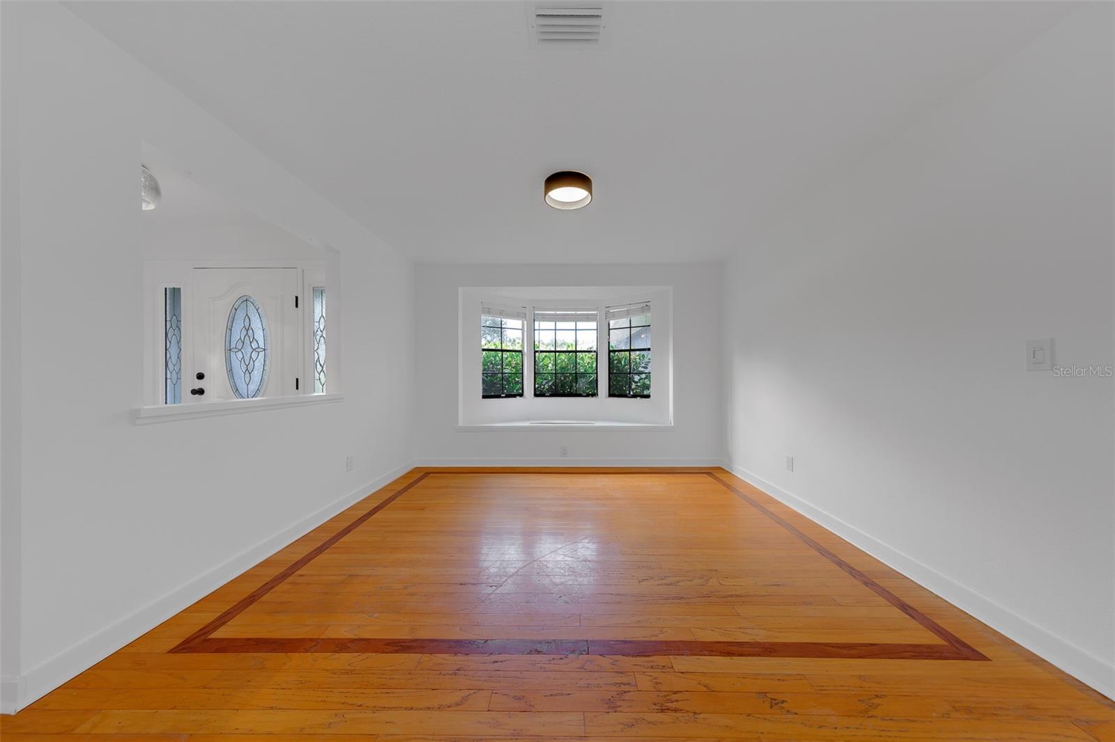 2709 WINDING WAY — photo 12