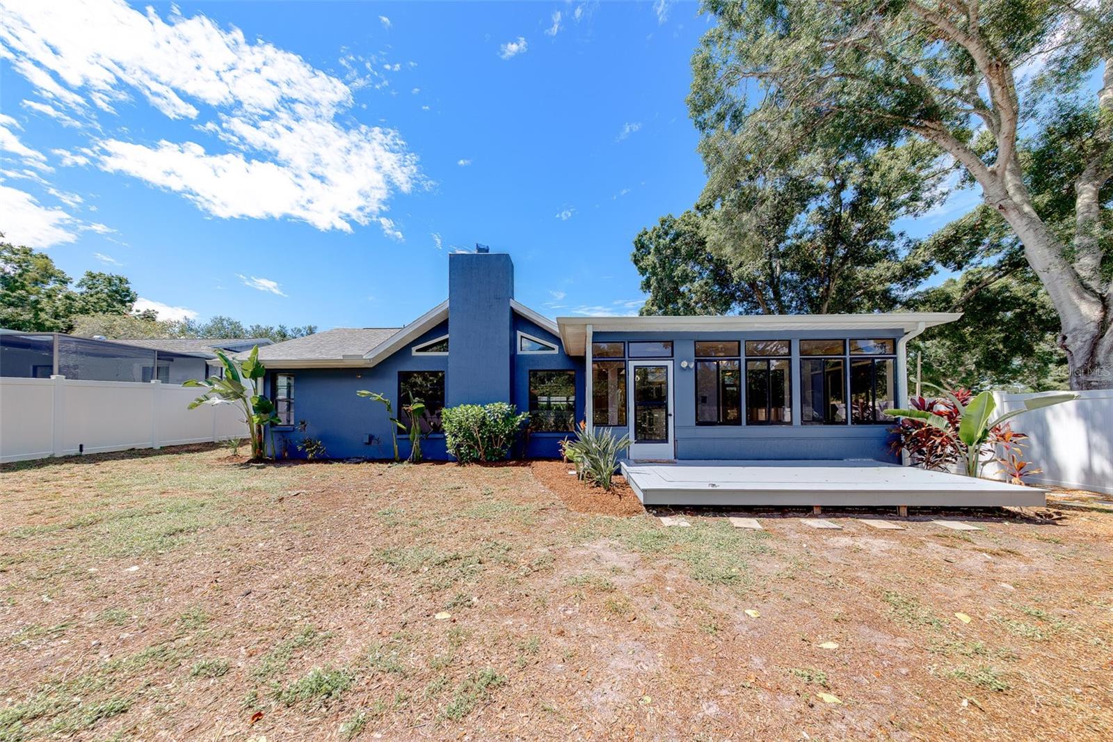 2709 WINDING WAY — photo 41