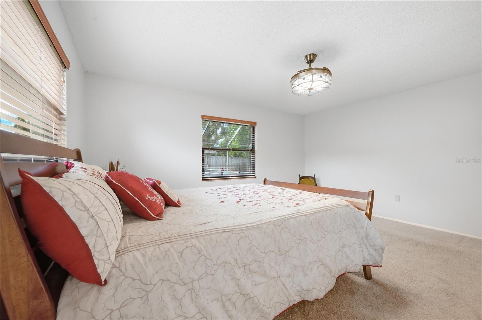 2328 SPRING OAKS CIR — photo 20