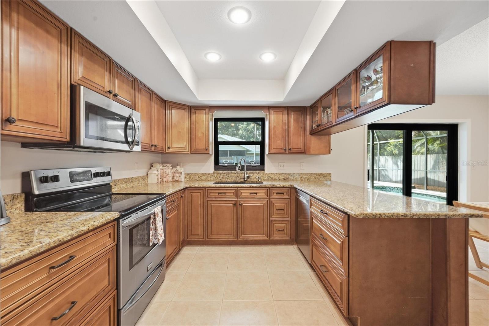 2328 SPRING OAKS CIR — photo 17