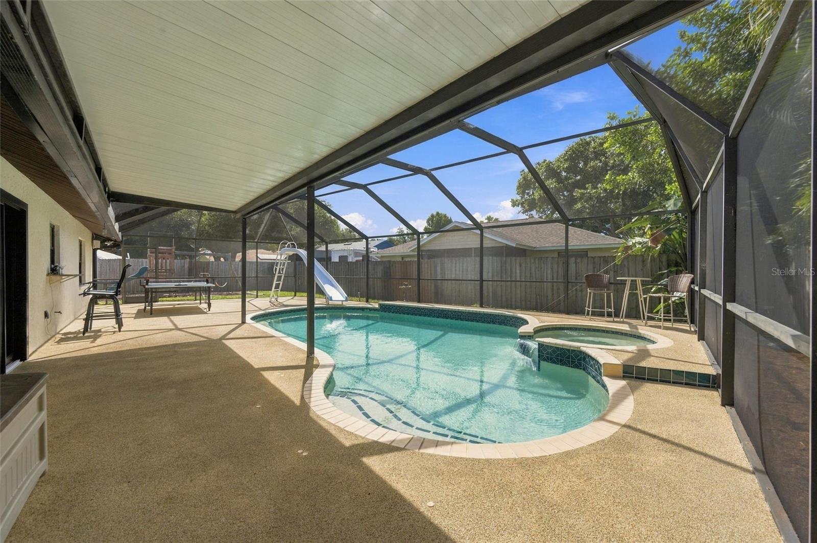 2328 SPRING OAKS CIR — photo 29