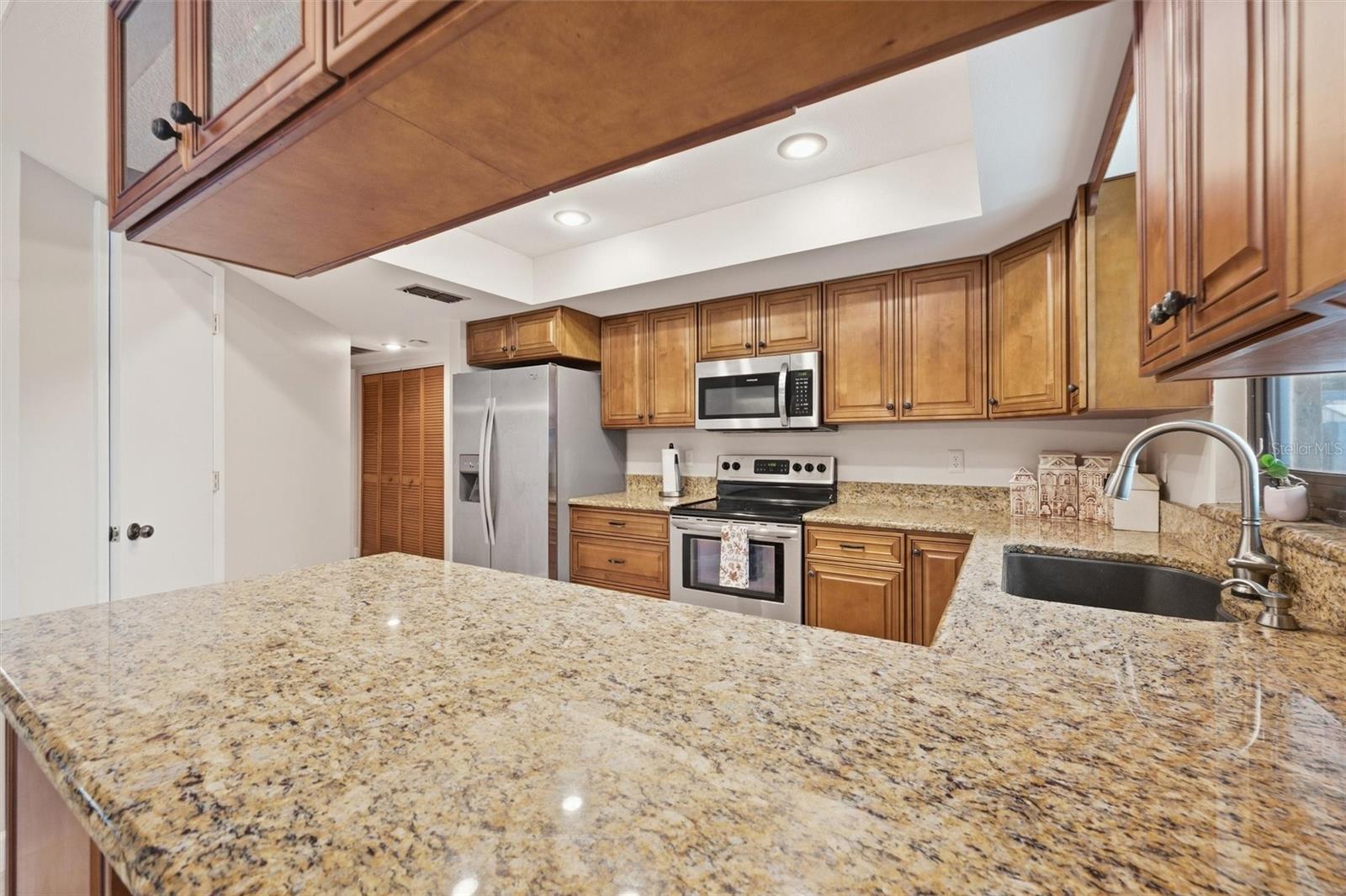 2328 SPRING OAKS CIR — photo 15