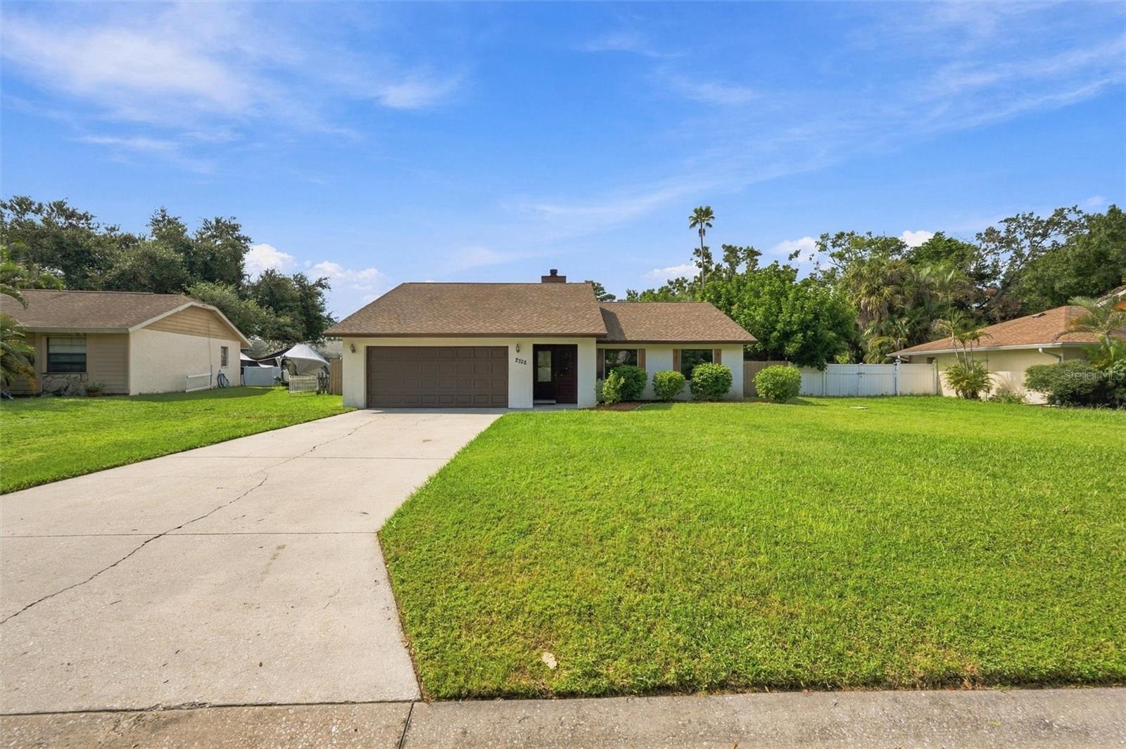 2328 SPRING OAKS CIR — photo 4