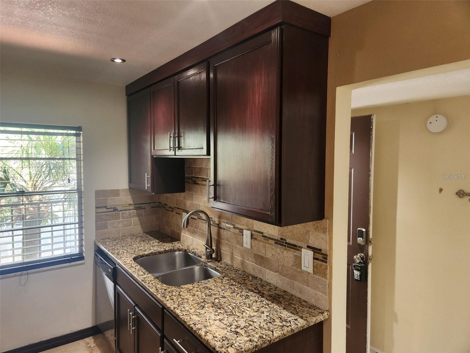 2452 ENTERPRISE RD #27 — photo 6