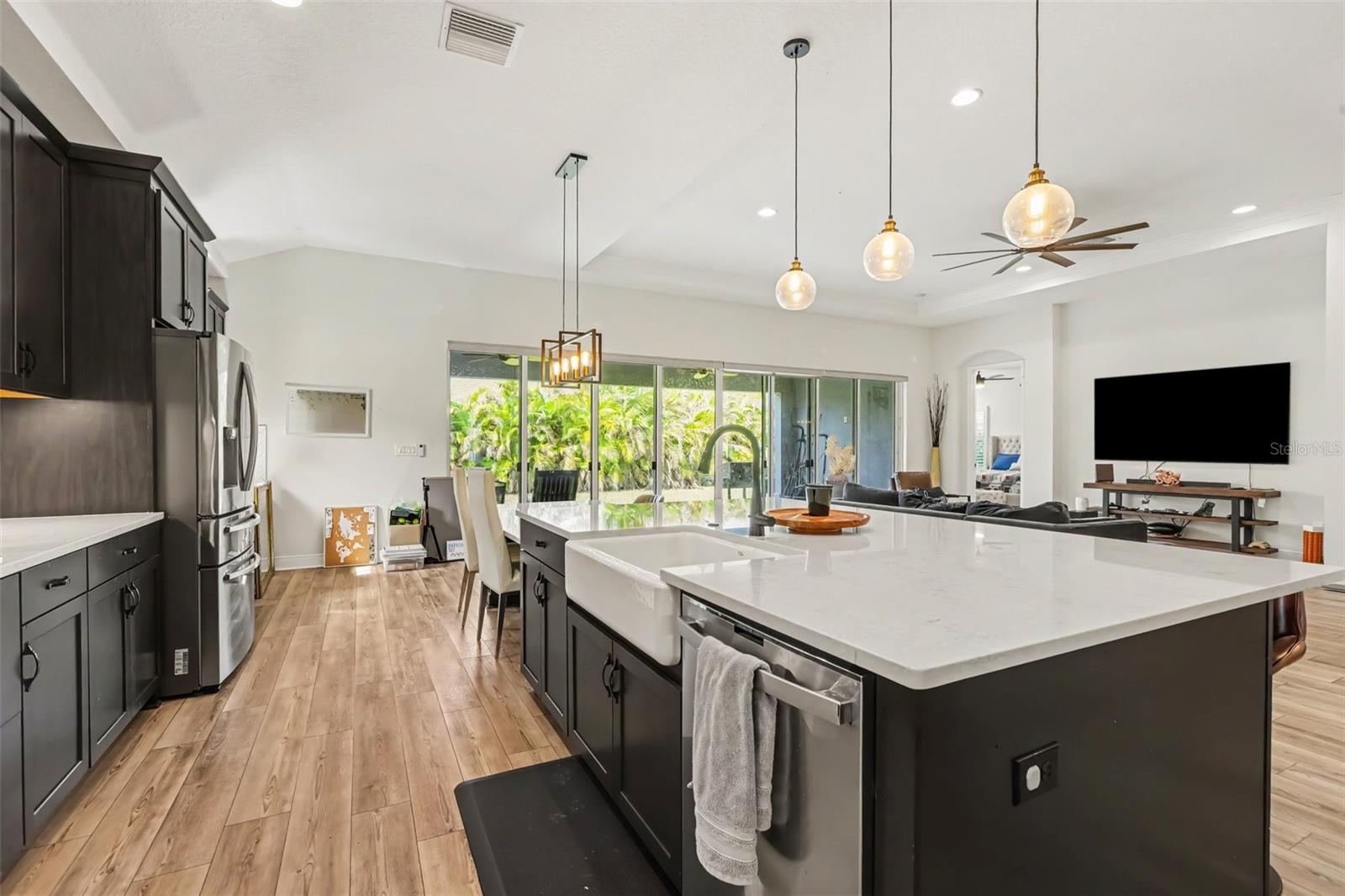 7612 PARADISO DR — photo 8