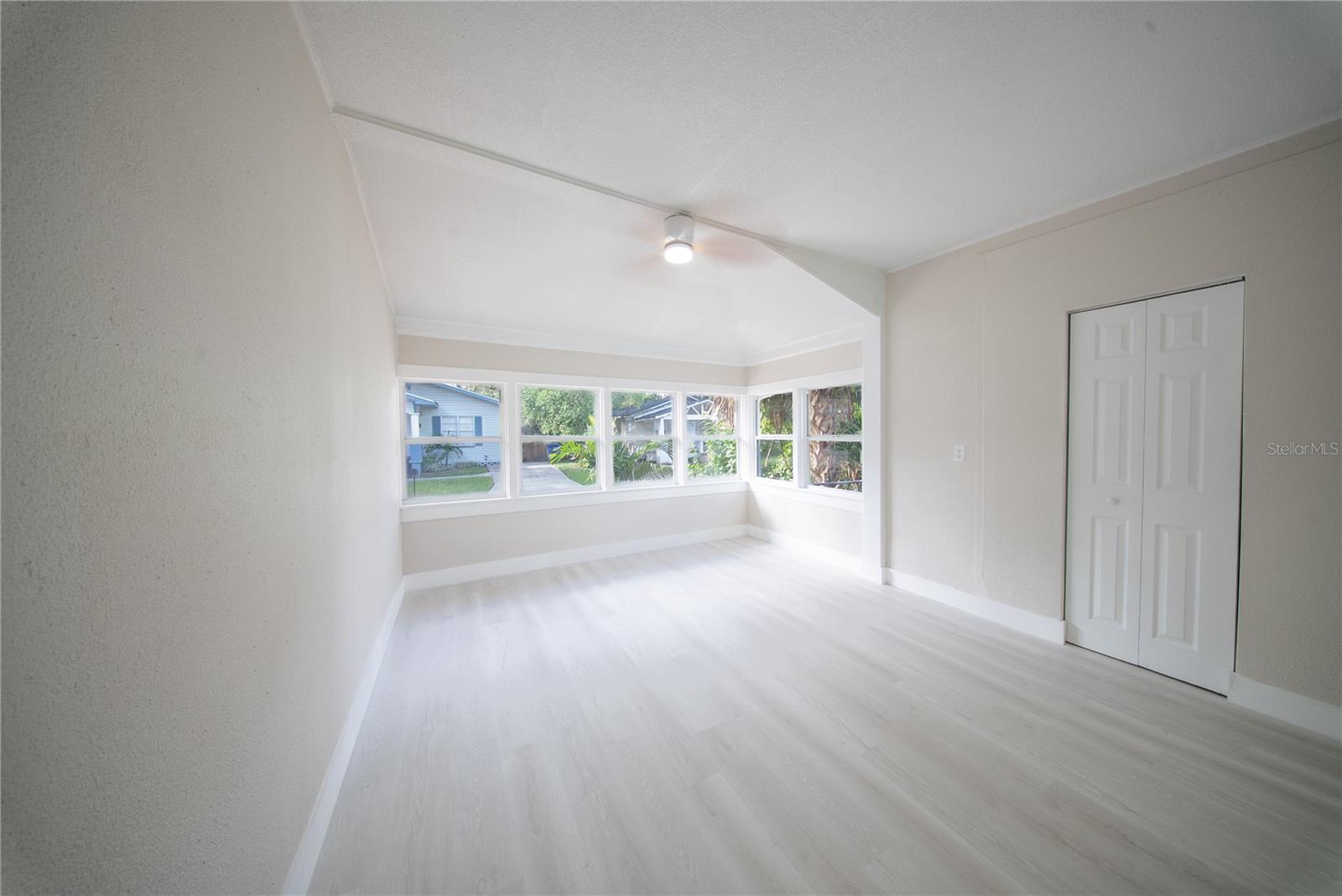922 E IDA ST — photo 17