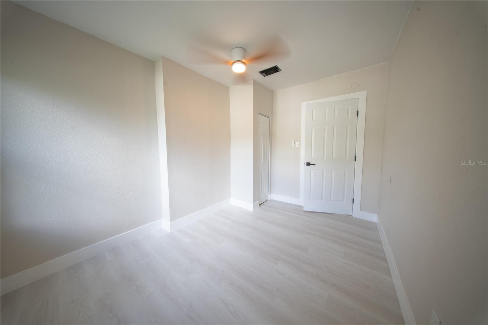 922 E IDA ST — photo 26