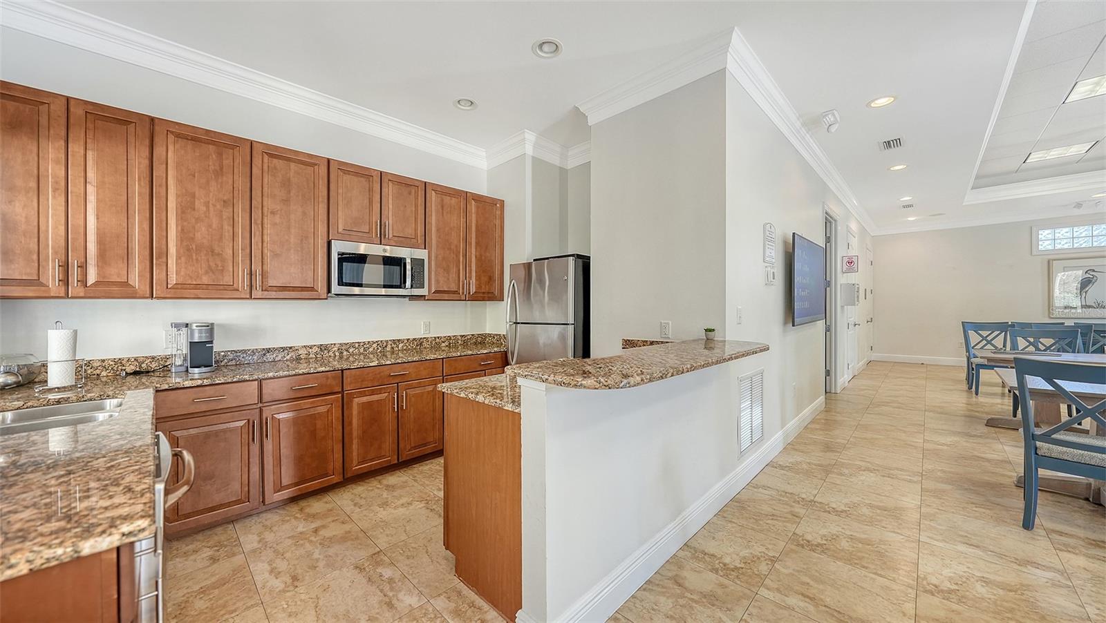 7159 WESTHILL CT — photo 39