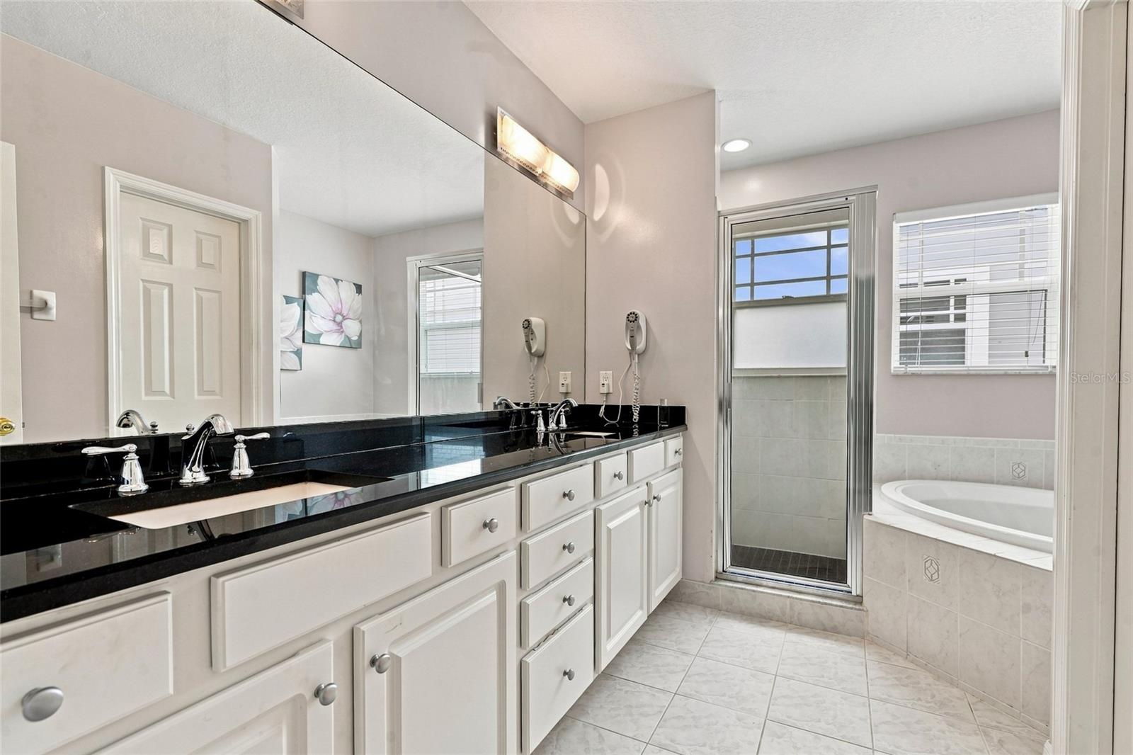3315 W DE LEON ST #18 — photo 29