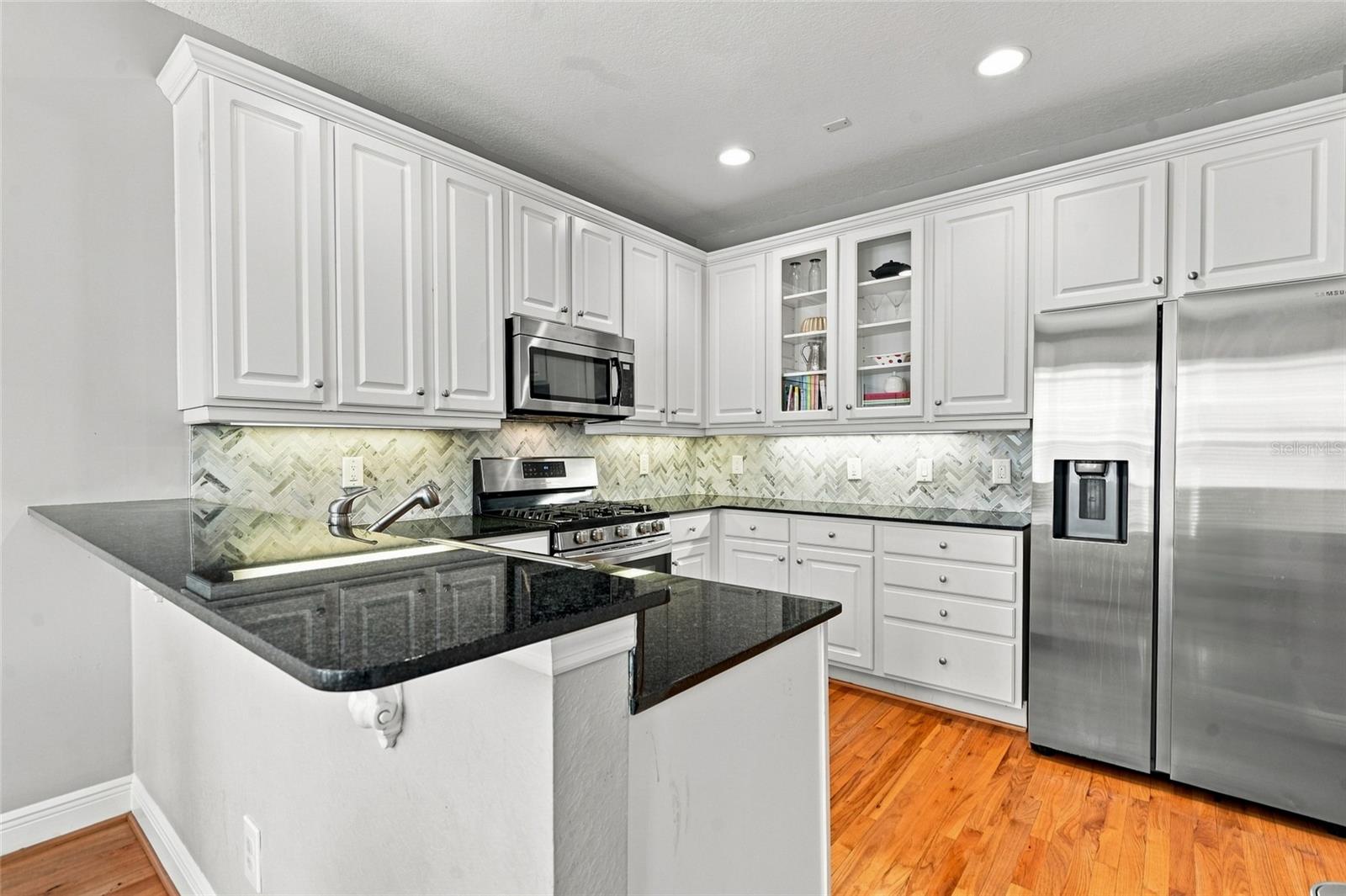 3315 W DE LEON ST #18 — photo 15