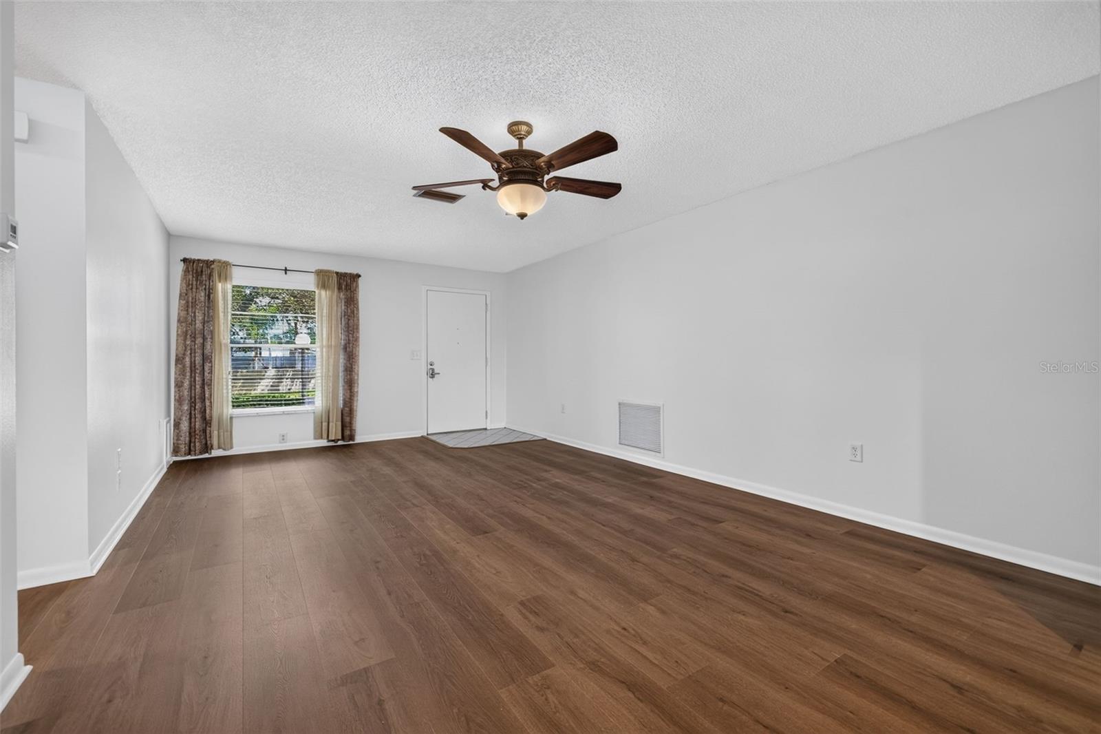 12200 VONN RD #7D — photo 3