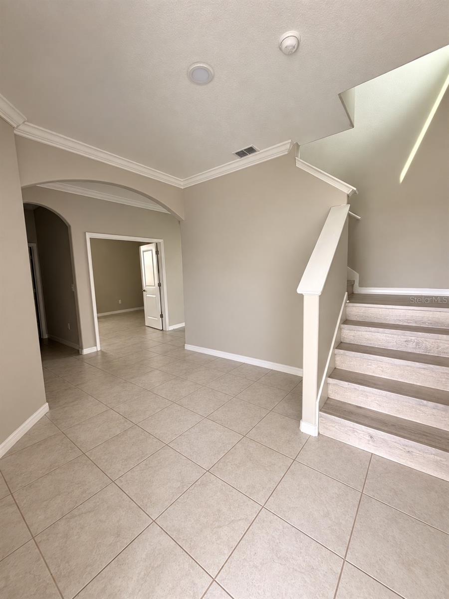 8882 FLOURISH DR — photo 2