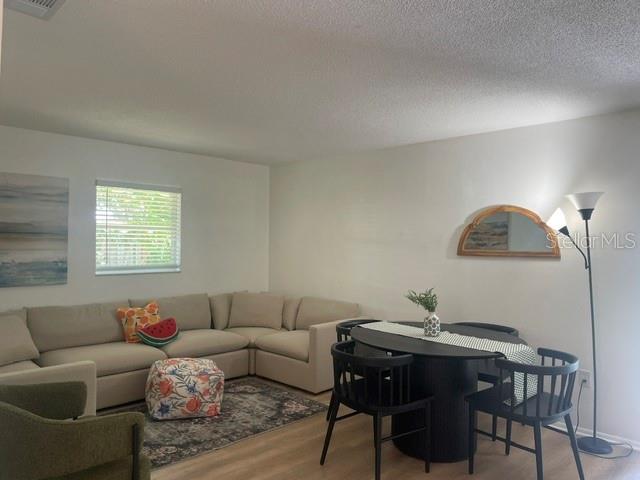 2229 MONTCLAIR DR — photo 6