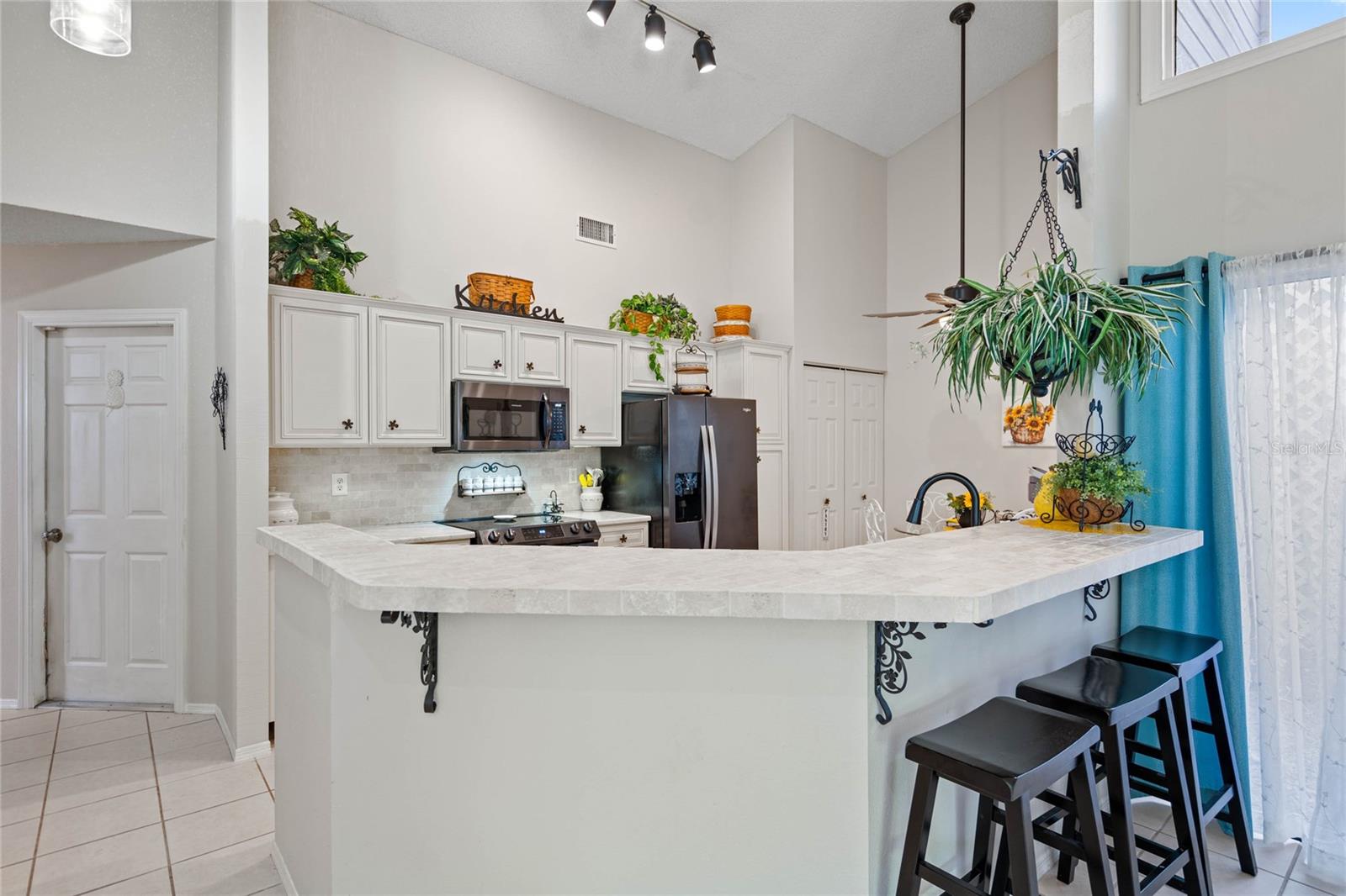 7815 GENEVA LN — photo 12
