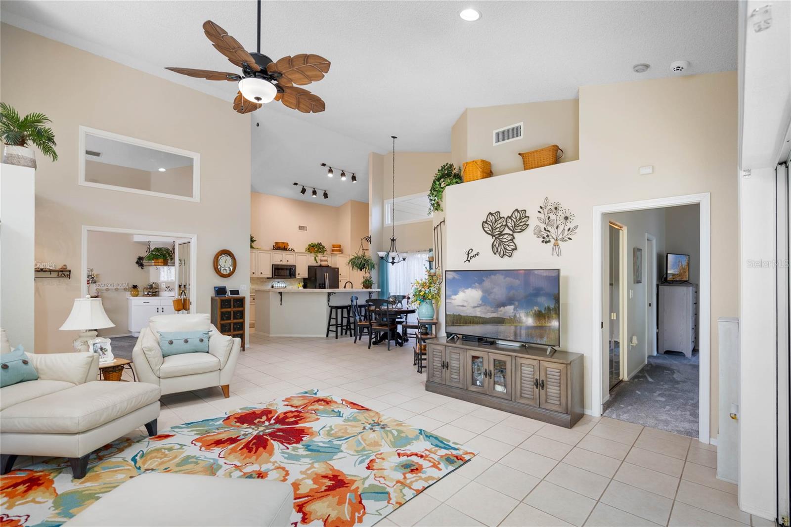7815 GENEVA LN — photo 2