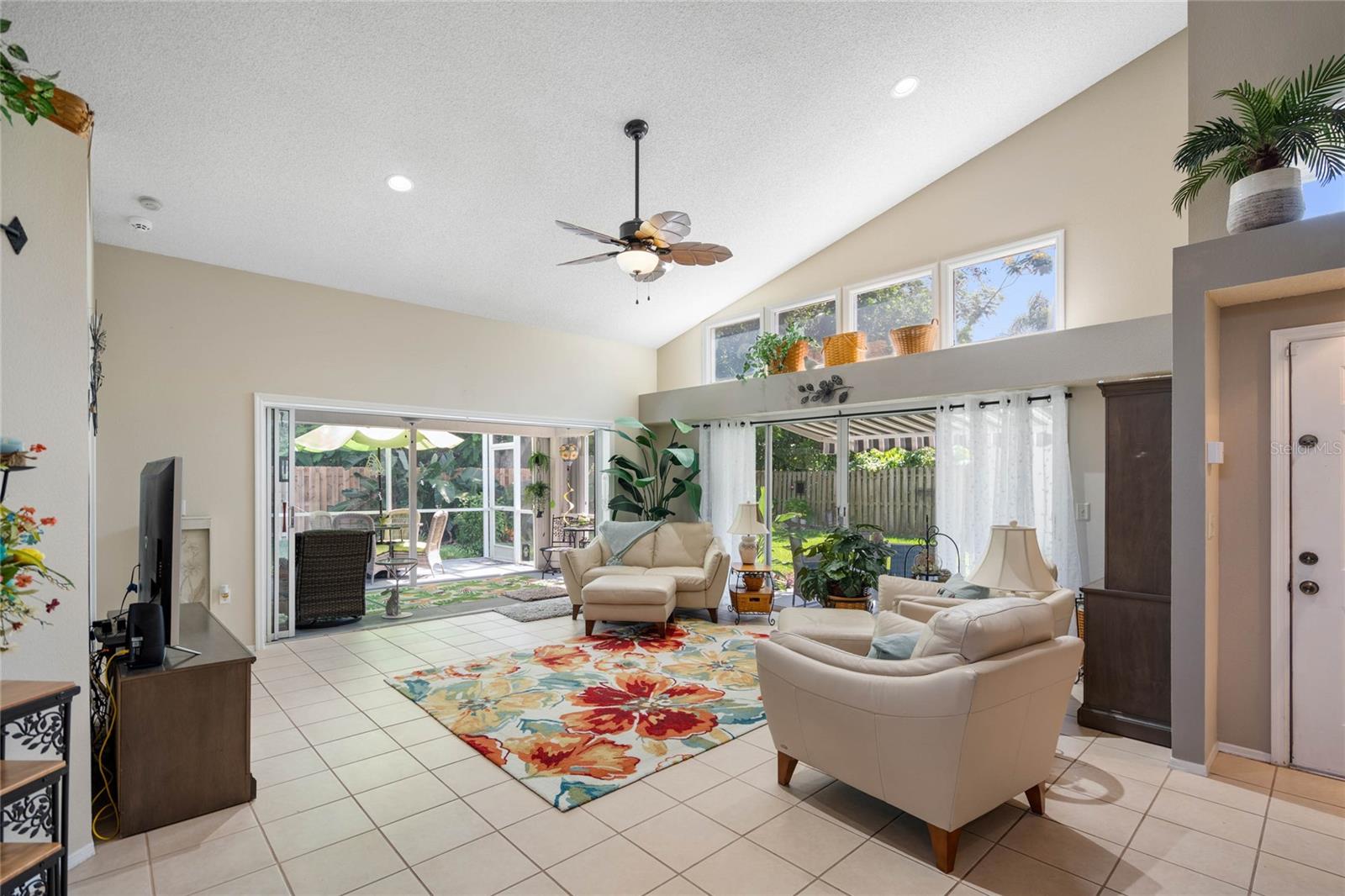 7815 GENEVA LN — photo 10